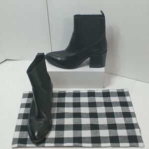 Brusque Womens Chelsea Booties Black Block Heel Almond Toe Pull On 10.5 EUR 41